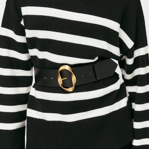 Zara NWT Twisted Buckle Belt - Picture 1 of 2